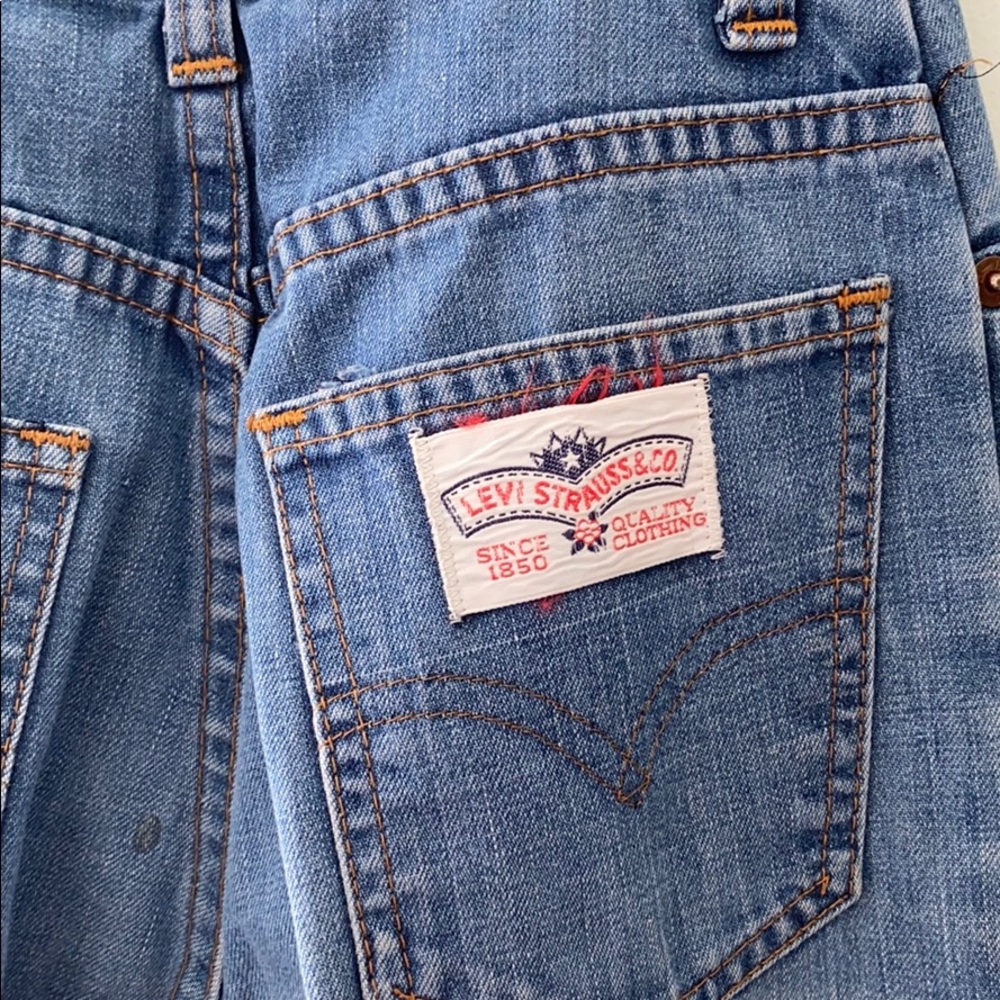 VINTAGE 1960s Levis Gal White Tag Bell Bottom